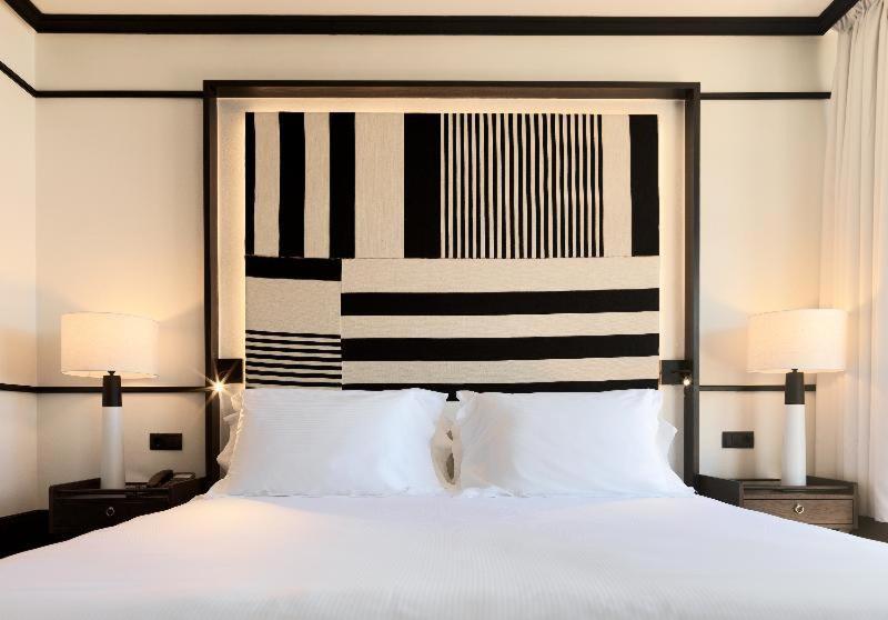 H10 Rubicon Horizons Collection (Adults Only) Hotel Плая Бланка Стая снимка A bedroom at the hotel