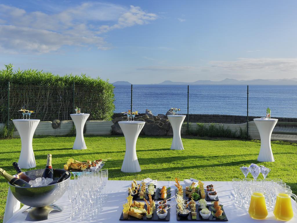 H10 Rubicon Horizons Collection (Adults Only) Hotel Плая Бланка Екстериор снимка Cocktail hour at a hotel