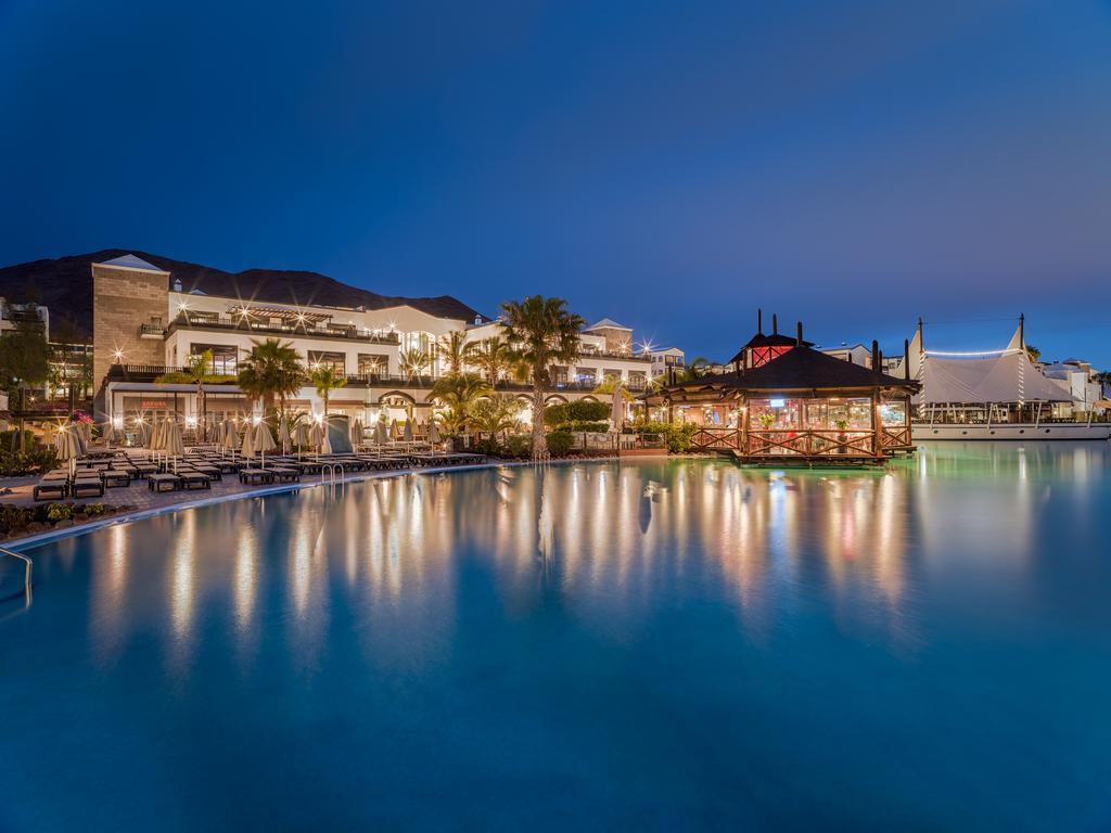 H10 Rubicon Horizons Collection (Adults Only) Hotel Плая Бланка Екстериор снимка The resort at night